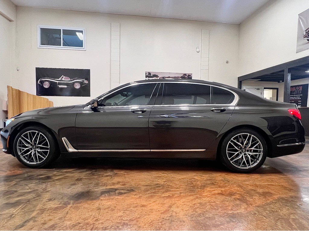 2016 BMW 7 Series Image 6