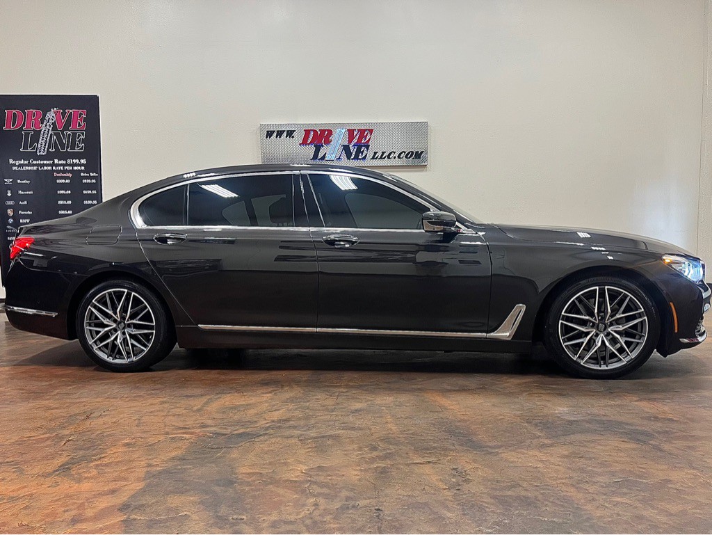 2016 BMW 7 Series Image 10