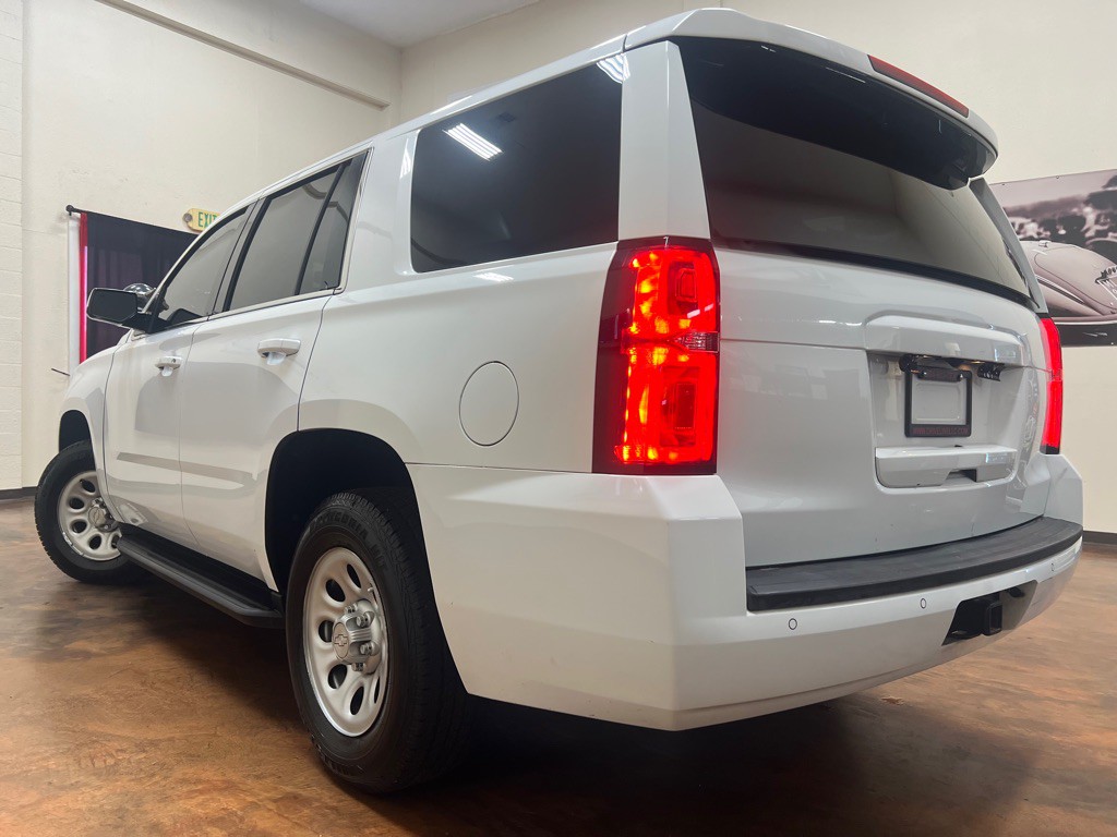 2017 Chevrolet Tahoe Image 2