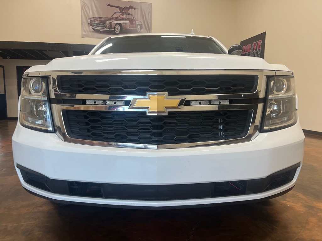 2017 Chevrolet Tahoe Image 3