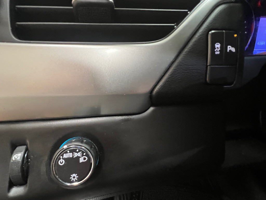 2017 Chevrolet Tahoe Image 28
