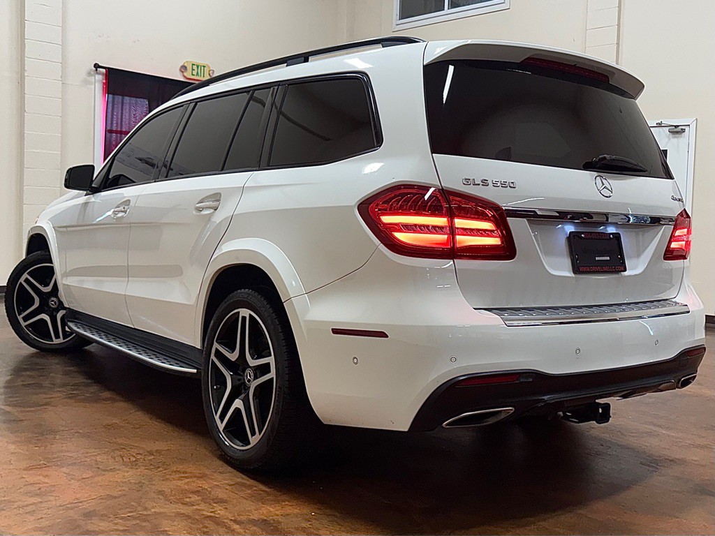 2017 Mercedes-Benz GLS-Class Image 2
