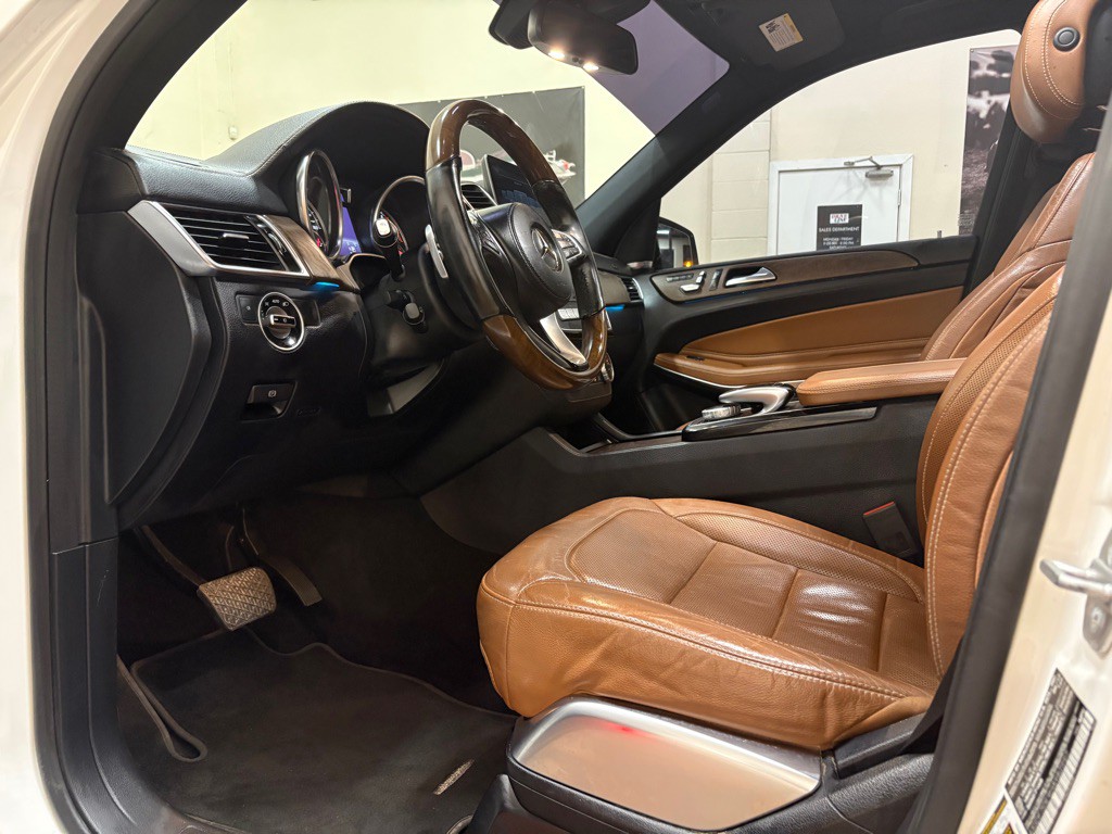 2017 Mercedes-Benz GLS-Class Image 12