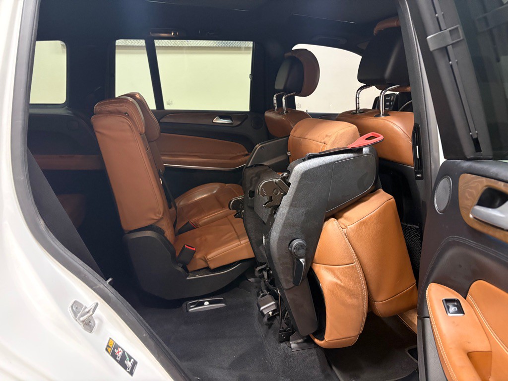 2017 Mercedes-Benz GLS-Class Image 16