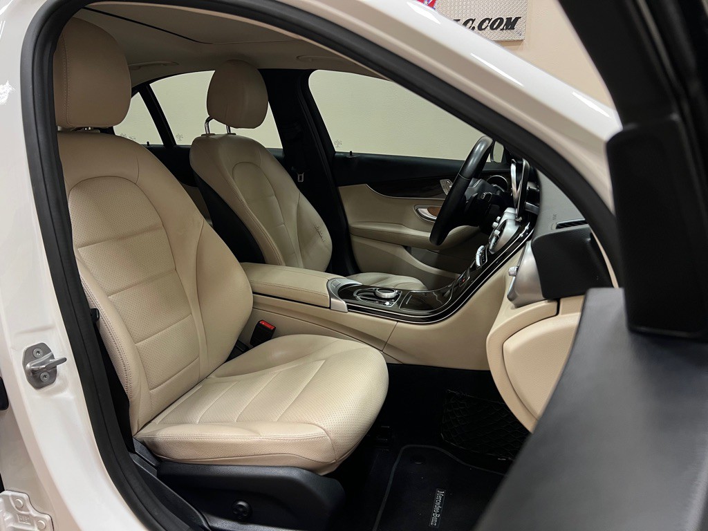 2019 Mercedes-Benz C-Class Image 22