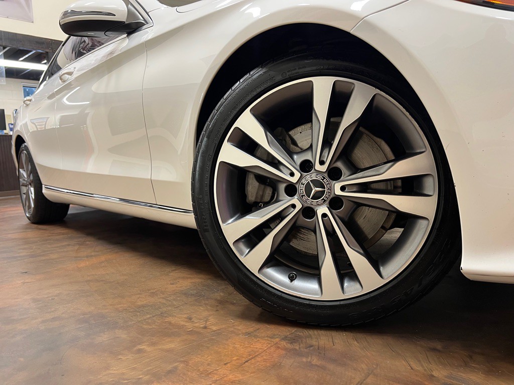 2019 Mercedes-Benz C-Class Image 38