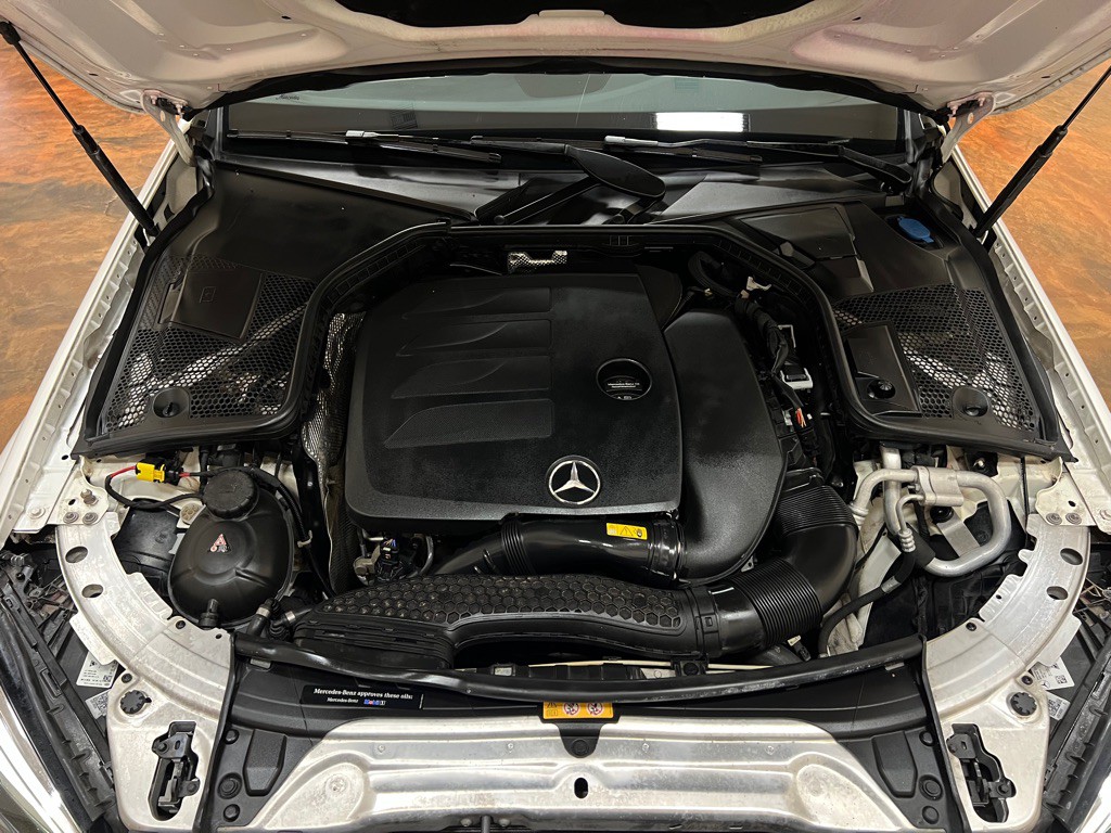 2019 Mercedes-Benz C-Class Image 40