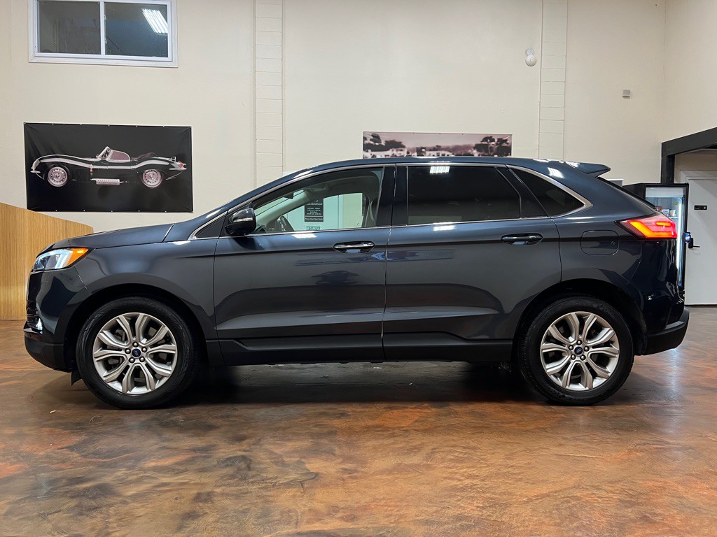 2022 Ford Edge Image 6