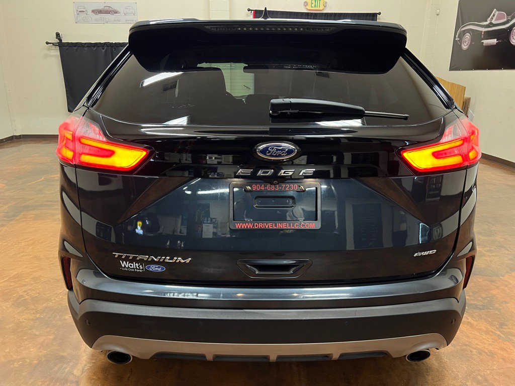 2022 Ford Edge Image 8