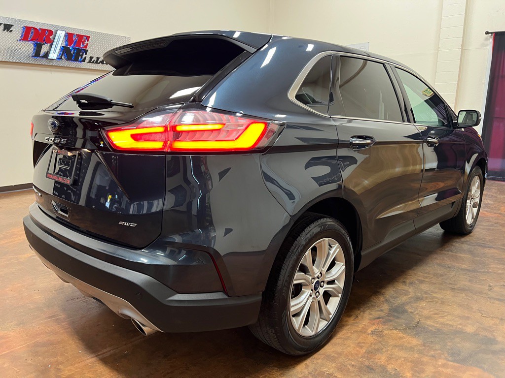 2022 Ford Edge Image 9