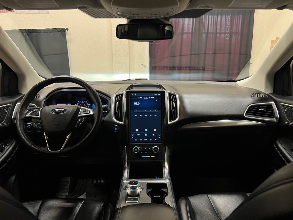 2022 Ford Edge Image 12