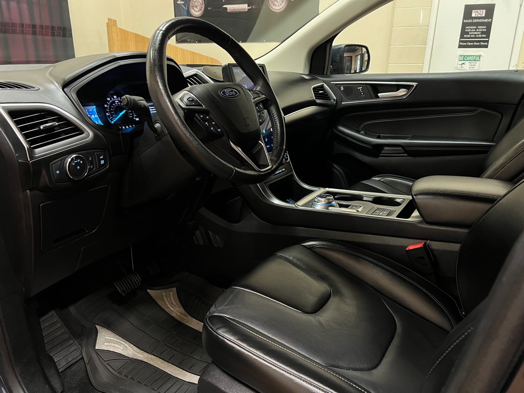 2022 Ford Edge Image 14