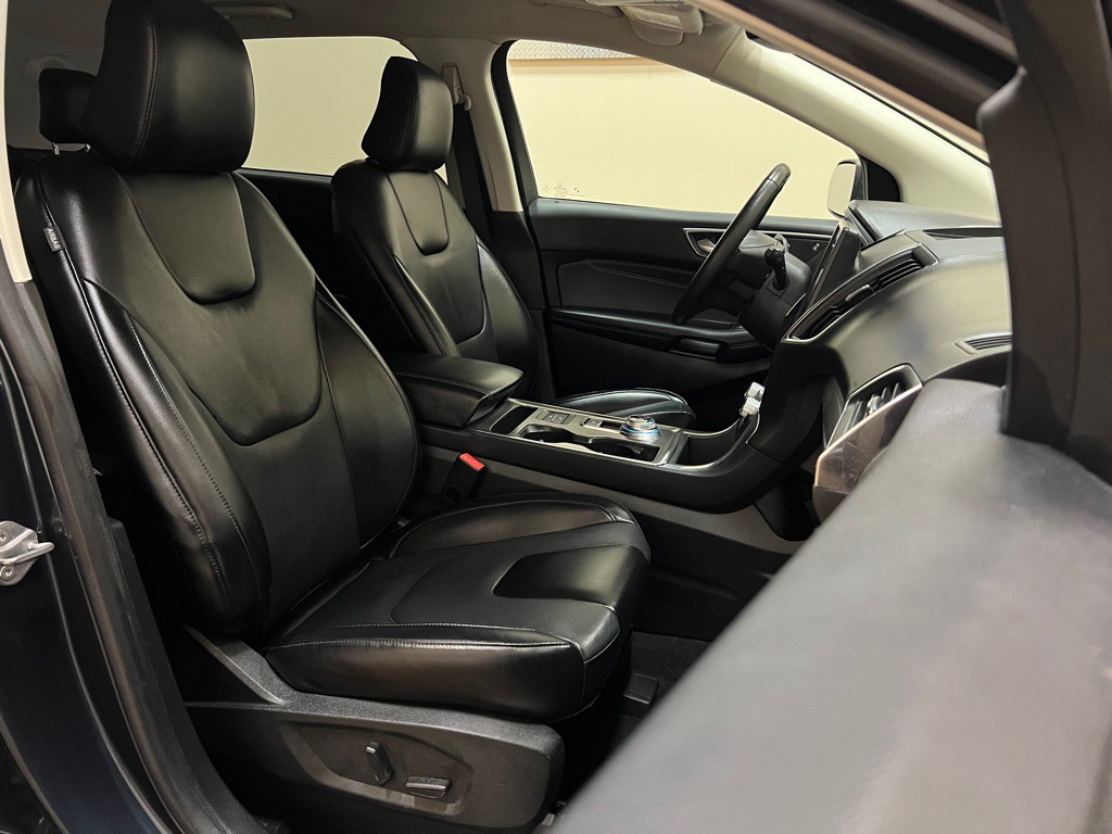 2022 Ford Edge Image 20