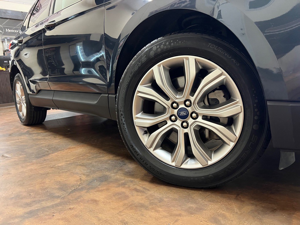 2022 Ford Edge Image 38