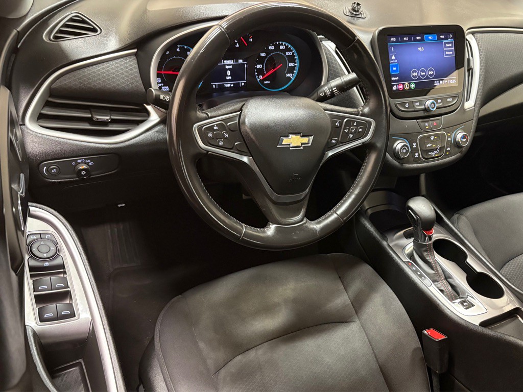 2022 Chevrolet Malibu Image 16
