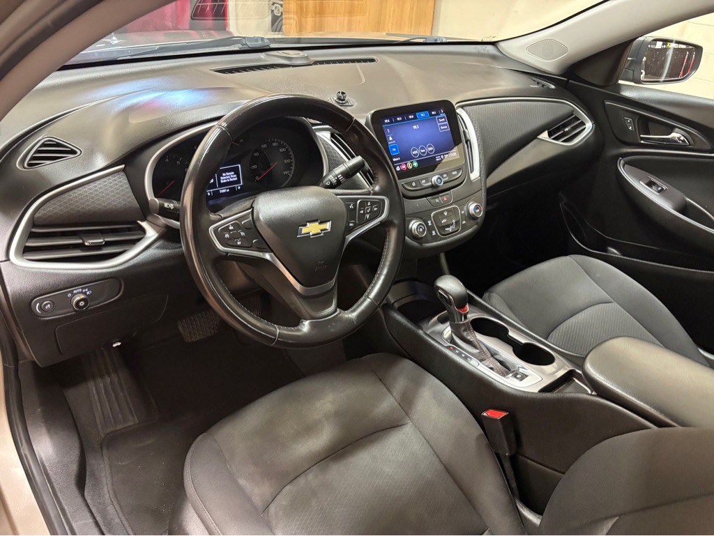 2022 Chevrolet Malibu Image 46