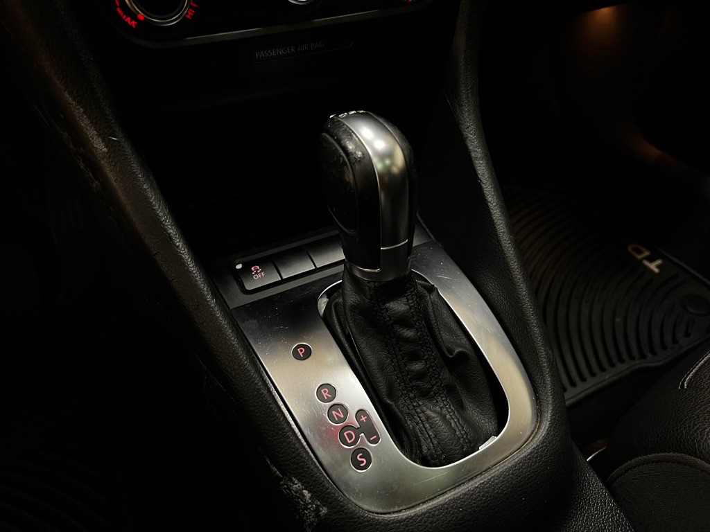 2014 Volkswagen Jetta Image 30