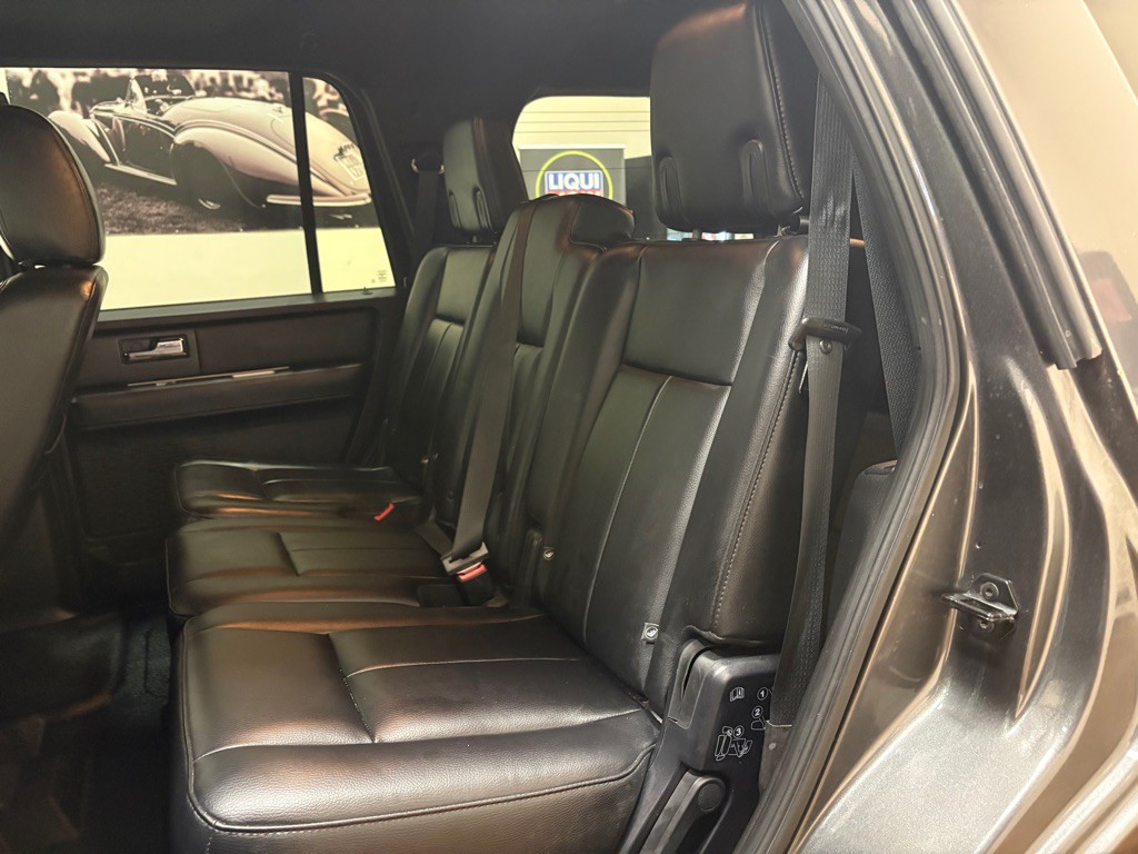 2016 Ford Expedition Image 22