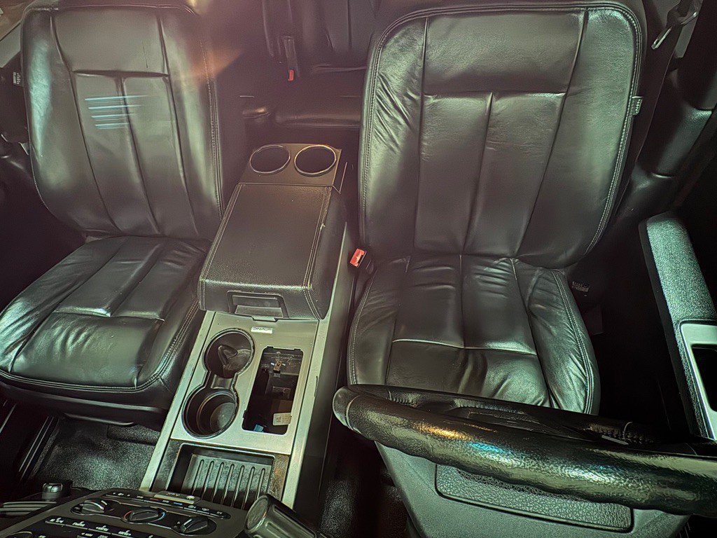 2016 Ford Expedition Image 30