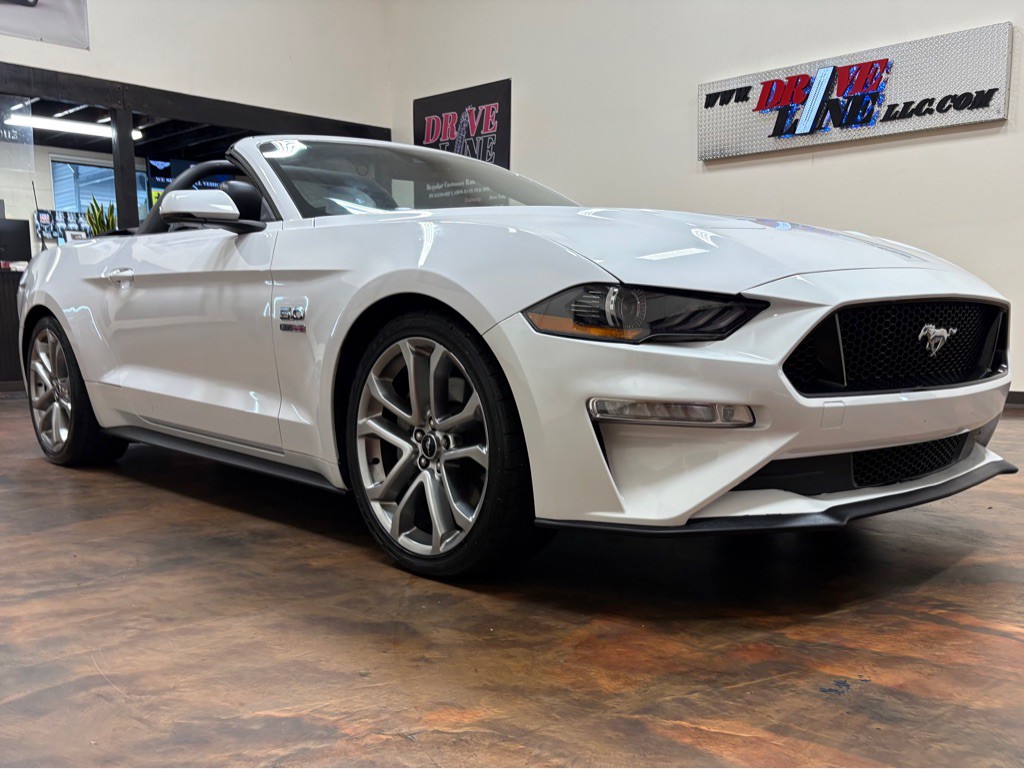 2020 Ford Mustang Image 1