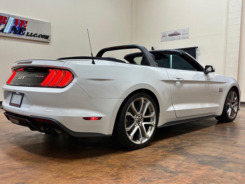 2020 Ford Mustang Image 4
