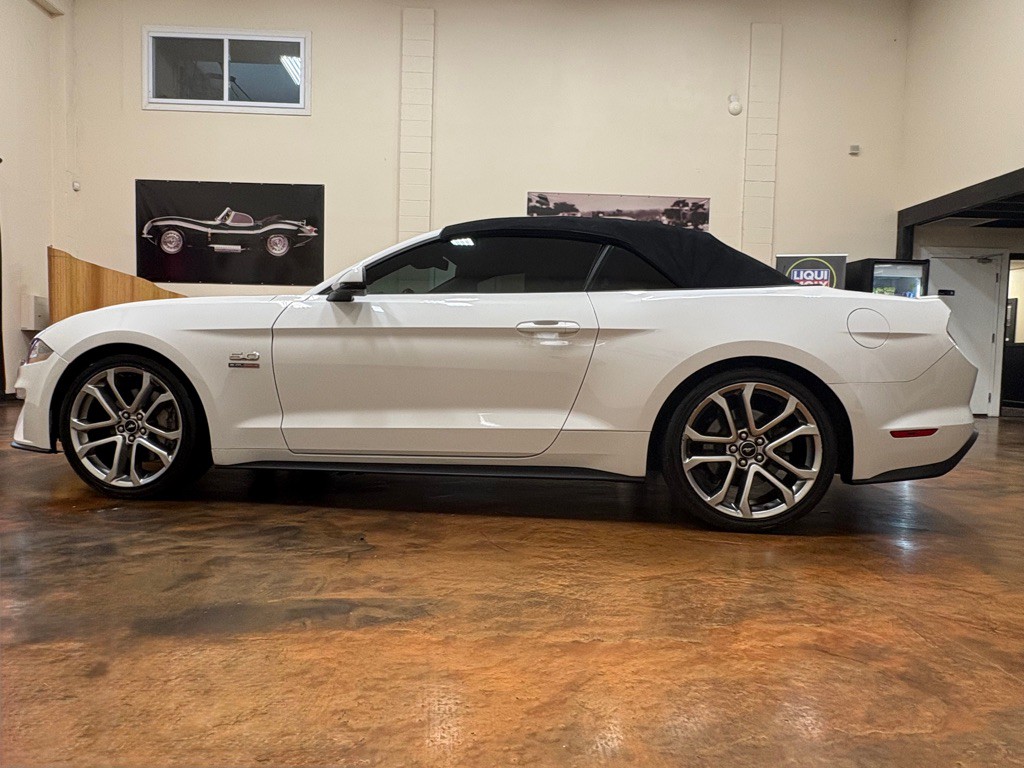 2020 Ford Mustang Image 6