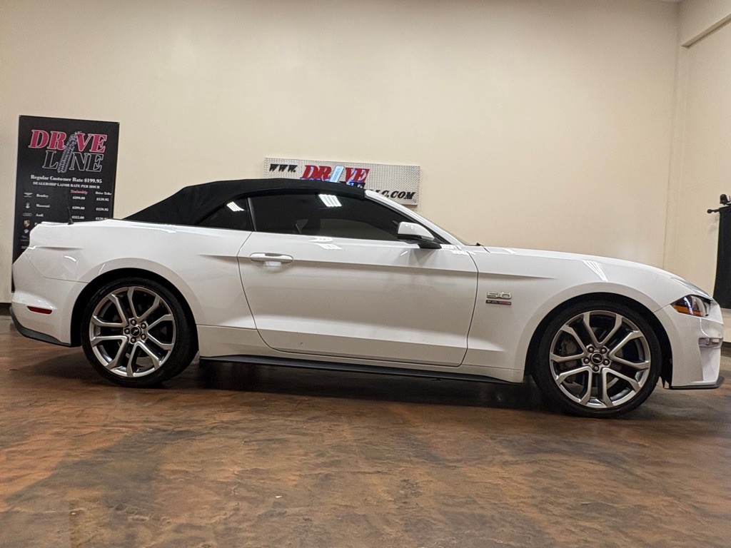 2020 Ford Mustang Image 8