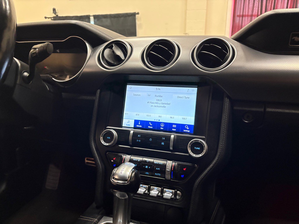 2020 Ford Mustang Image 26