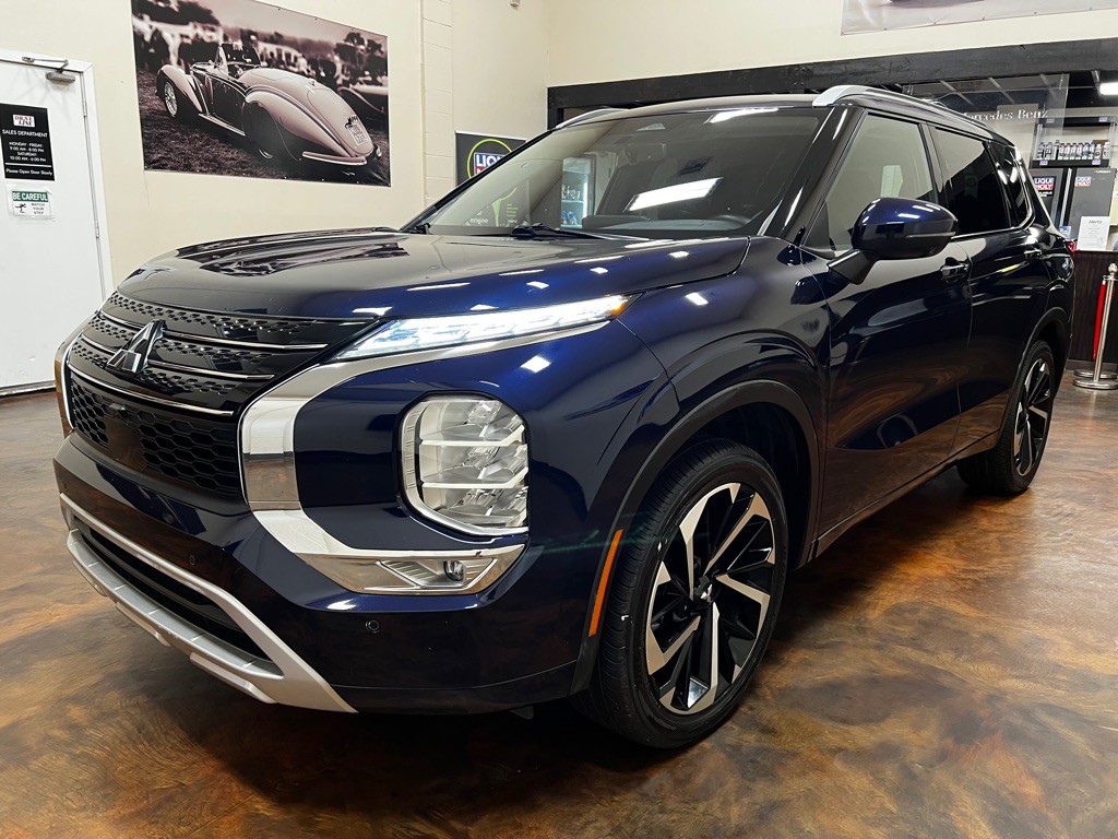 2022 Mitsubishi Outlander Image 5