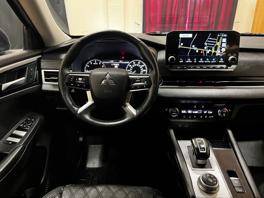 2022 Mitsubishi Outlander Image 29