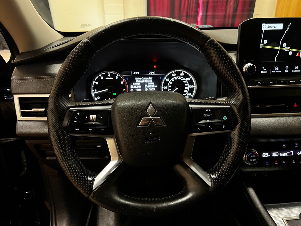 2022 Mitsubishi Outlander Image 30