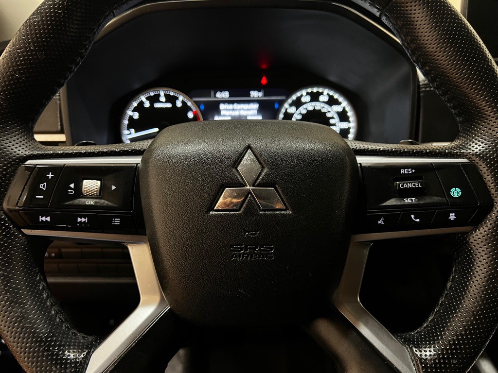 2022 Mitsubishi Outlander Image 31