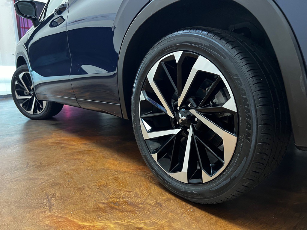 2022 Mitsubishi Outlander Image 44