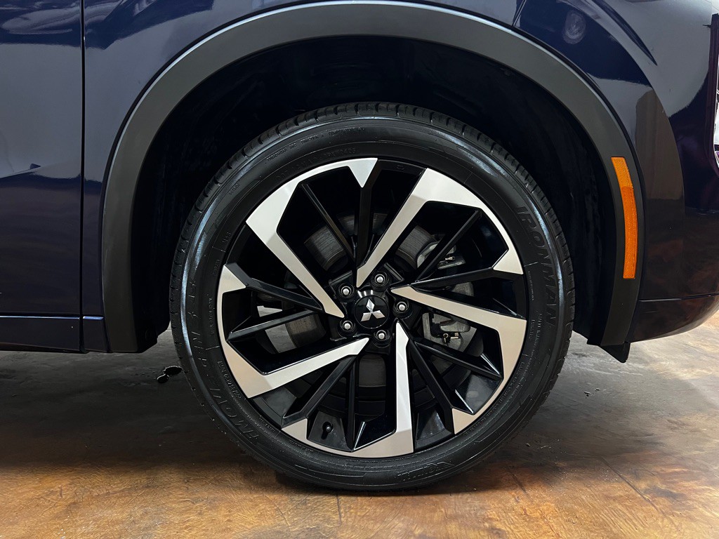 2022 Mitsubishi Outlander Image 52