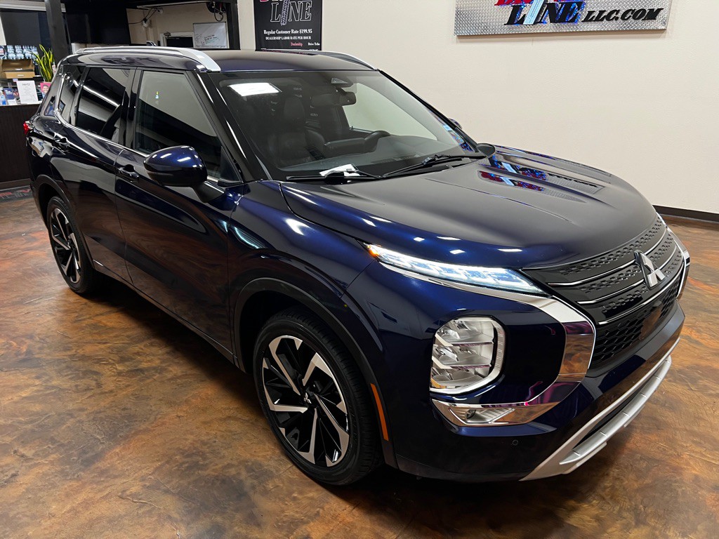 2022 Mitsubishi Outlander Image 54
