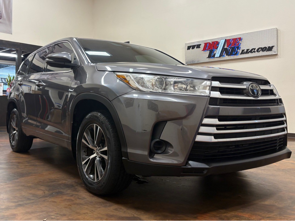 2018 Toyota Highlander Image 3