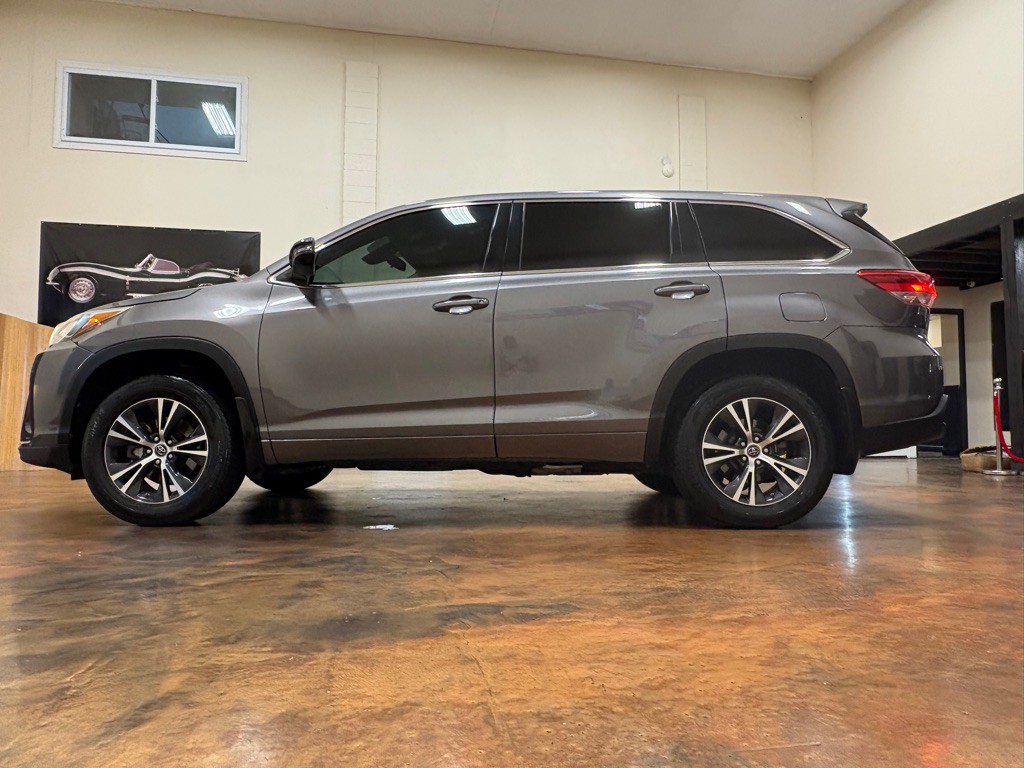 2018 Toyota Highlander Image 7