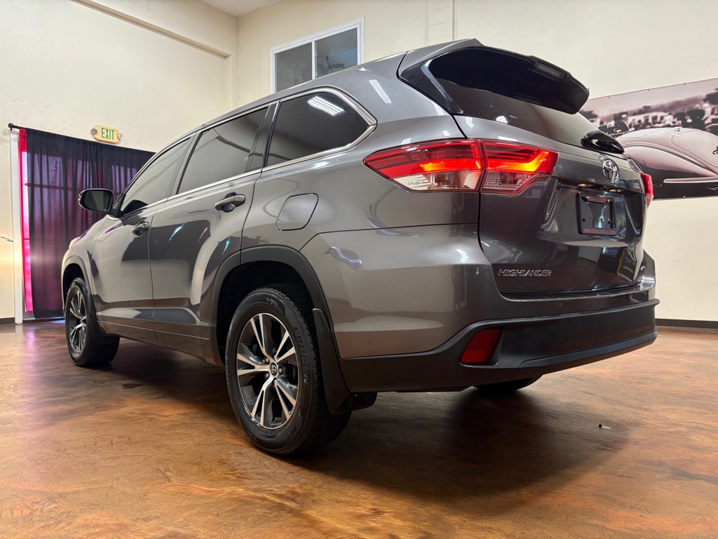 2018 Toyota Highlander Image 8