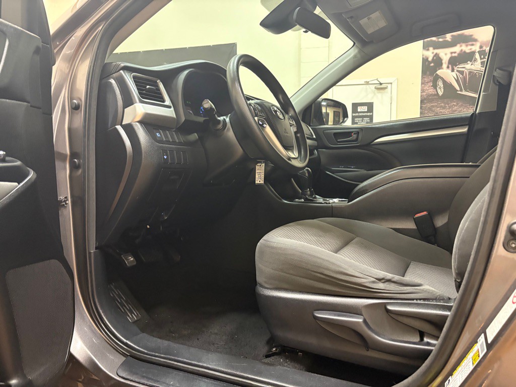 2018 Toyota Highlander Image 15