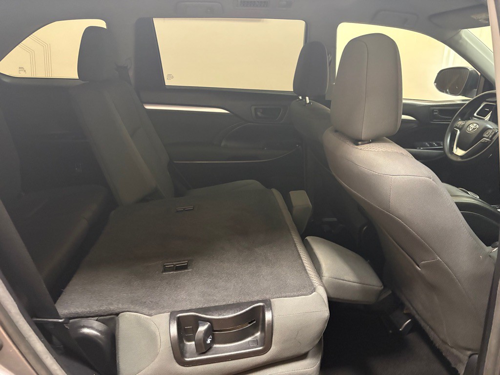 2018 Toyota Highlander Image 19