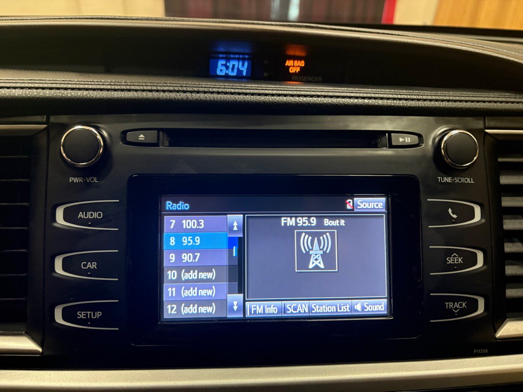 2018 Toyota Highlander Image 27