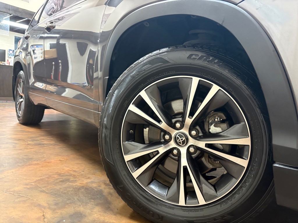 2018 Toyota Highlander Image 31
