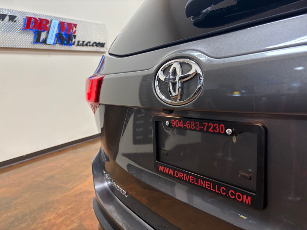2018 Toyota Highlander Image 34