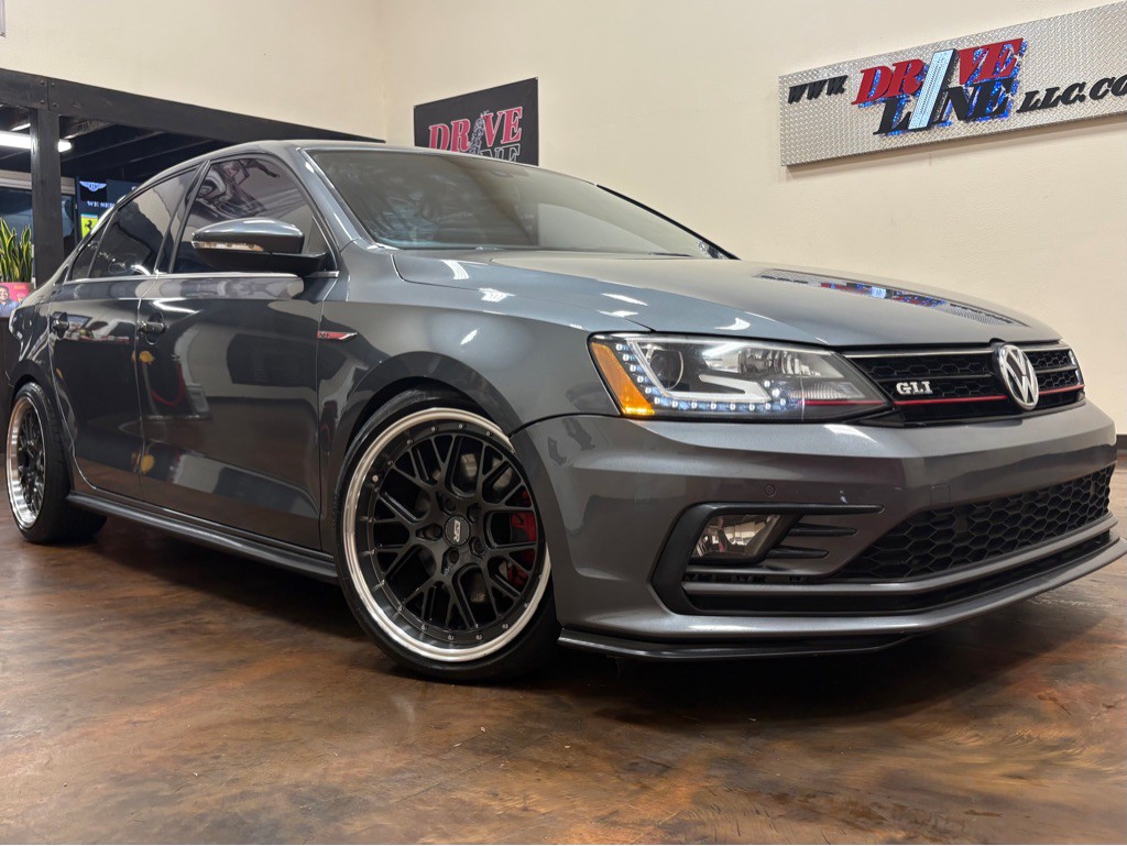 2016 Volkswagen Jetta Image 1