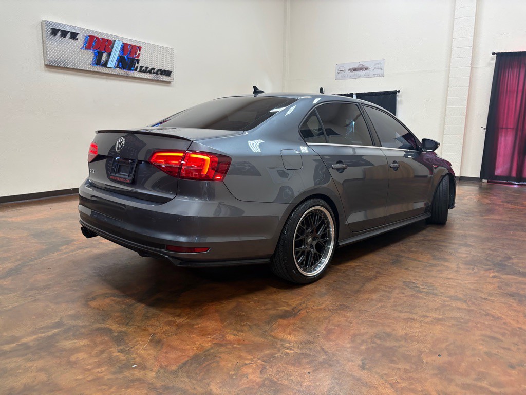 2016 Volkswagen Jetta Image 4