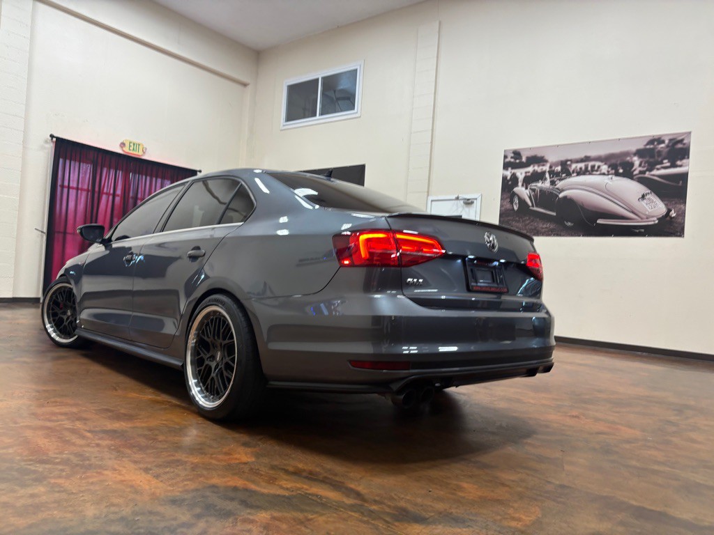 2016 Volkswagen Jetta Image 10