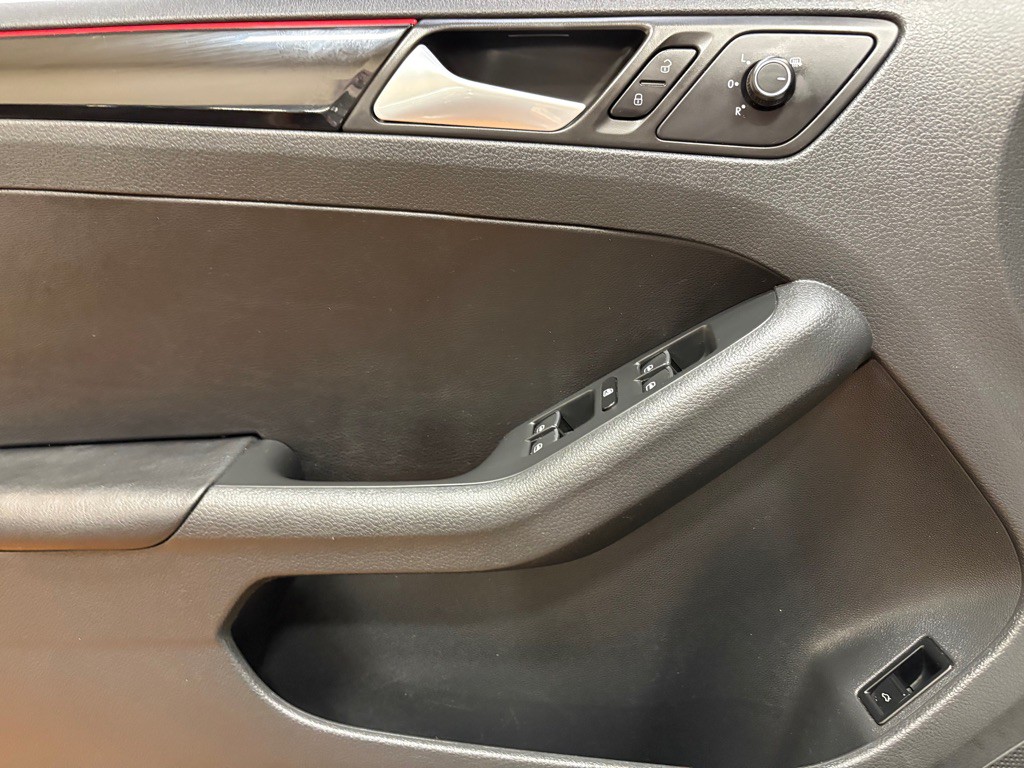 2016 Volkswagen Jetta Image 23
