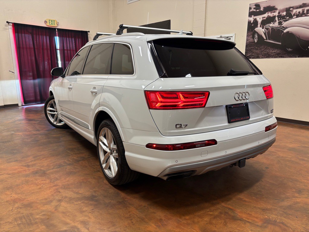 2018 Audi Q7 Image 2