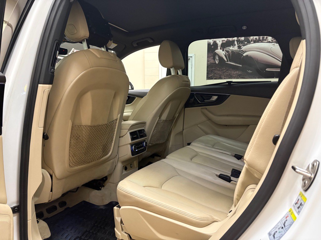 2018 Audi Q7 Image 31