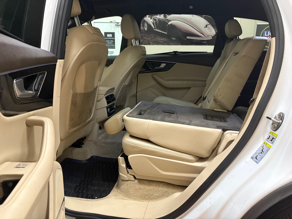 2018 Audi Q7 Image 35